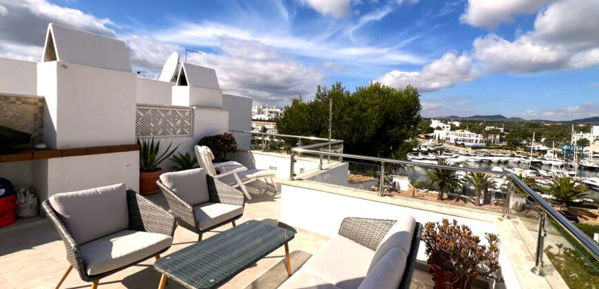 PENTHOUSE IN PRIME POSITION CALA D’OR MARINA 625.000€