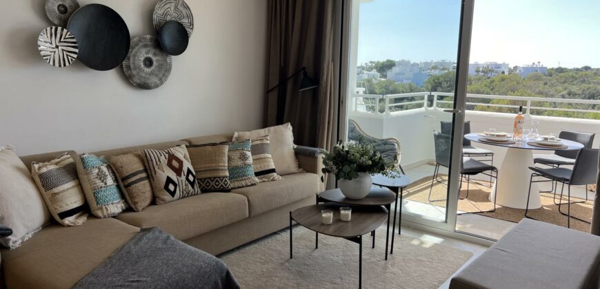 STYLISH FIRST FLOOR APARTMENT CALA D’OR 345.000€