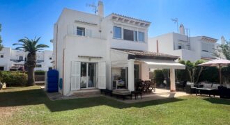 EINFAMILIENHAUS IN DER NÄHE DES STRANDES VON CALA EGOS 725.000€