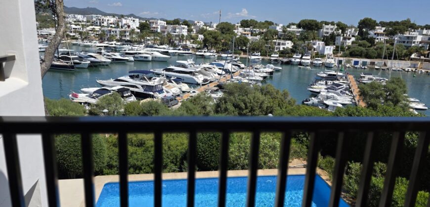 CHARMING PENTHOUSE WITH STUNNING VIEWS OF THE MARINA CALA D´OR