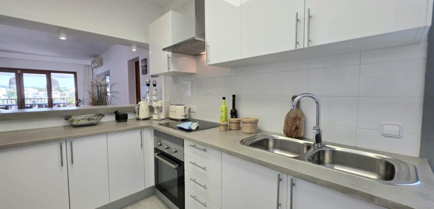 CHARMING PENTHOUSE WITH STUNNING VIEWS OF THE MARINA CALA D´OR