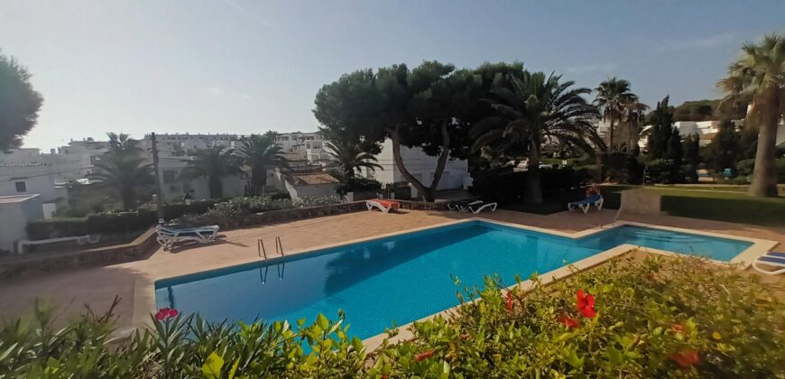 REFURBISHED APARTMENT IN SECOND LINE OF THE SEA,  385.000€