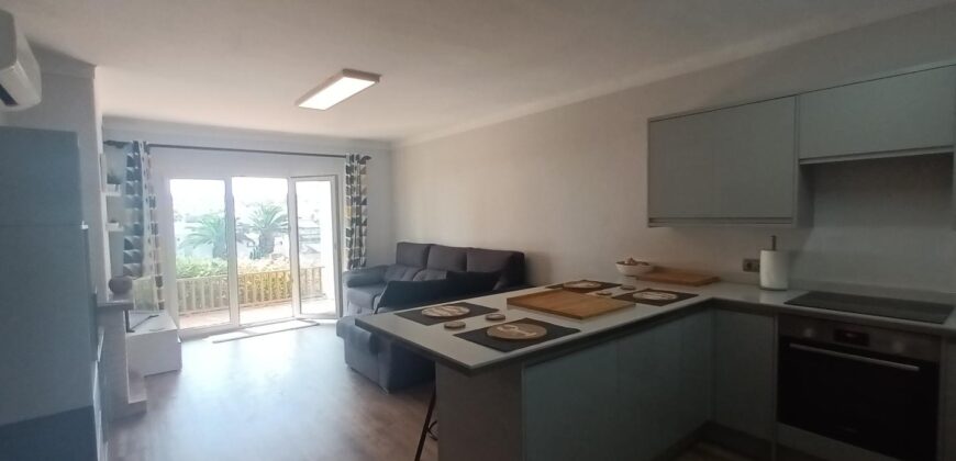 APARTAMENTO REFORMADO EN SEGUNDA LÍNEA DE MAR, 385.000€