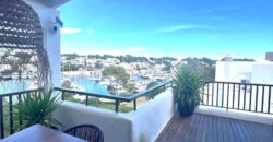 CHARMING PENTHOUSE WITH STUNNING VIEWS OF THE MARINA CALA D´OR 979.000€