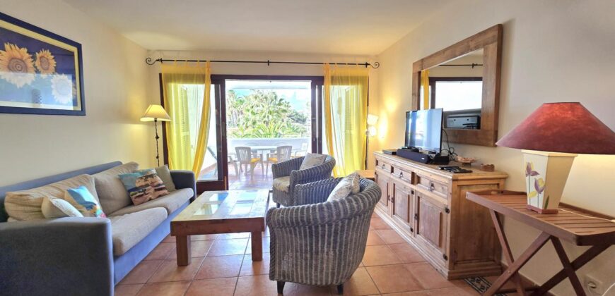 APARTMENT WITH ETV TOURIST RENTAL LICENSE – AMAZING INVESTMENT!