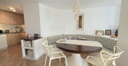 DUPLEX DE ESTILO IBICENCO CON VISTA AL MAR, EN CALA FERRERA