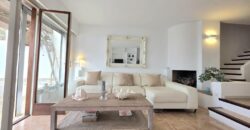 DUPLEX DE ESTILO IBICENCO CON VISTA AL MAR, EN CALA FERRERA