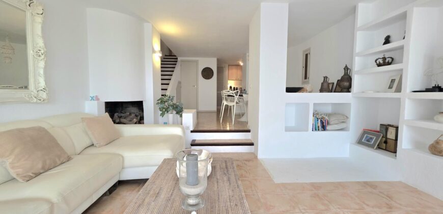IBIZAN-STYLE DUPLEX WITH SEA VIEWS FOR SALE, CALA FERRERA