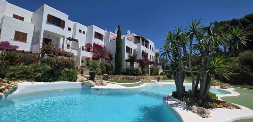 PENTHOUSE MIT MEERBLICK IN SPEKTAKULÄREM KOMPLEX ZU VERKAUFEN, CALA D´OR