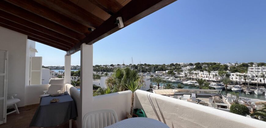 STUNNING PENTHOUSE FOR SALE IN CALA D´OR MARINA