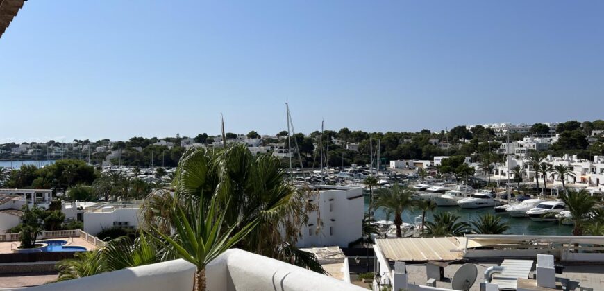 STUNNING PENTHOUSE FOR SALE IN CALA D´OR MARINA