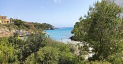 DUPLEX DE ESTILO IBICENCO CON VISTA AL MAR, EN CALA FERRERA