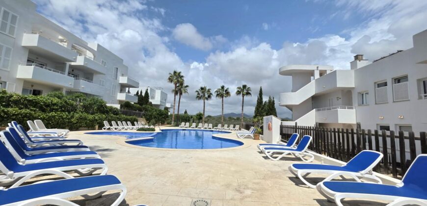 PENTHOUSE APARTMENT ONLY 5 MIN WALK FROM THE CALA D’OR MARINA 369.500€