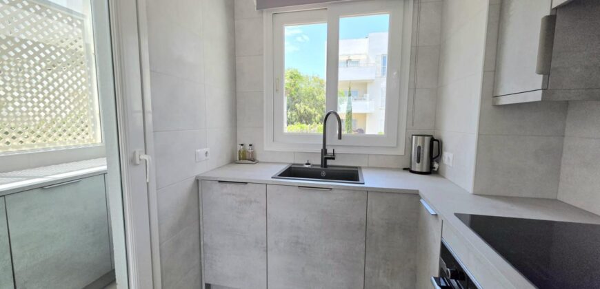 PENTHOUSE APARTMENT ONLY 5 MIN WALK FROM THE CALA D’OR MARINA 369.500€