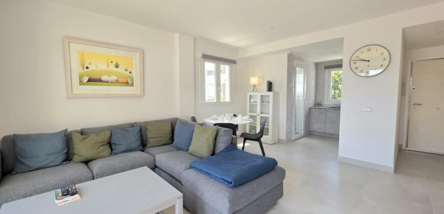 PENTHOUSE APARTMENT ONLY 5 MIN WALK FROM THE CALA D’OR MARINA 369.500€