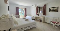 CASA DE CAMPO CON MUCHO CARÁCTER Y LICENCIA TURÍSTICA, ENTRE CALA D´OR Y CALONGE