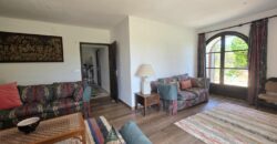 CASA DE CAMPO CON MUCHO CARÁCTER Y LICENCIA TURÍSTICA, ENTRE CALA D´OR Y CALONGE