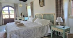 CASA DE CAMPO CON MUCHO CARÁCTER Y LICENCIA TURÍSTICA, ENTRE CALA D´OR Y CALONGE