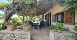 CASA DE CAMPO CON MUCHO CARÁCTER Y LICENCIA TURÍSTICA, ENTRE CALA D´OR Y CALONGE