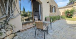 CASA DE CAMPO CON MUCHO CARÁCTER Y LICENCIA TURÍSTICA, ENTRE CALA D´OR Y CALONGE