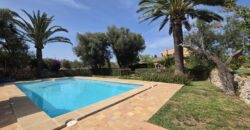 CASA DE CAMPO CON MUCHO CARÁCTER Y LICENCIA TURÍSTICA, ENTRE CALA D´OR Y CALONGE