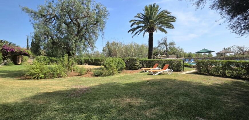 CASA DE CAMPO CON MUCHO CARÁCTER Y LICENCIA TURÍSTICA, ENTRE CALA D´OR Y CALONGE