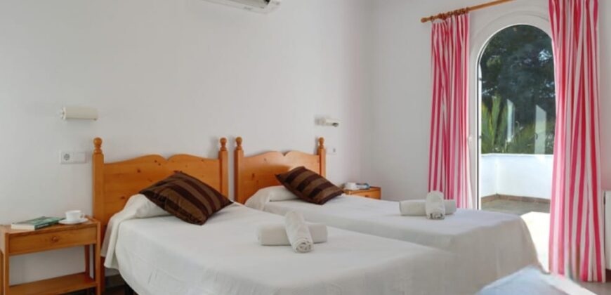 MAGNIFICENT VILLA WITH TOURIST LICENSE FOR SALE, CALA EGOS