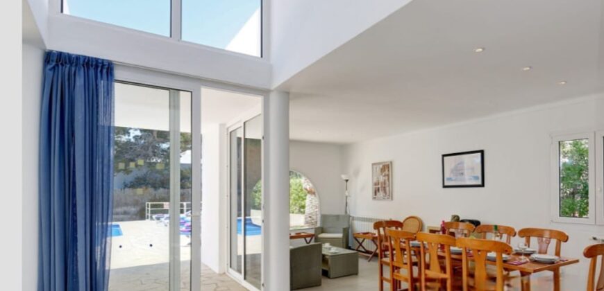 MAGNIFICENT VILLA WITH TOURIST LICENSE FOR SALE, CALA EGOS
