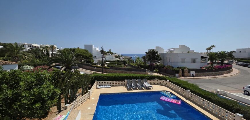 VILLA CON VISTA AL MAR EN SEGUNDA LINEA DEL MAR