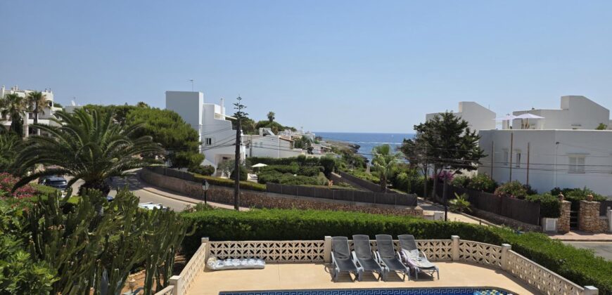 VILLA CON VISTA AL MAR EN SEGUNDA LINEA DEL MAR