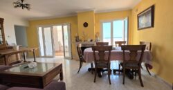 VILLA CON VISTA AL MAR EN SEGUNDA LINEA DEL MAR