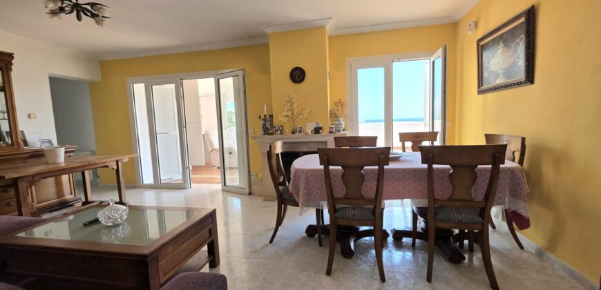VILLA CON VISTA AL MAR EN SEGUNDA LINEA DEL MAR