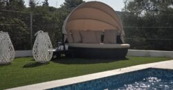 MODERNA CASA ADOSADA EN PORTOCOLOM 719.800 €
