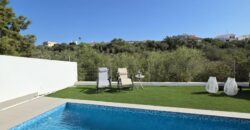 MODERNA CASA ADOSADA EN PORTOCOLOM 719.800 €