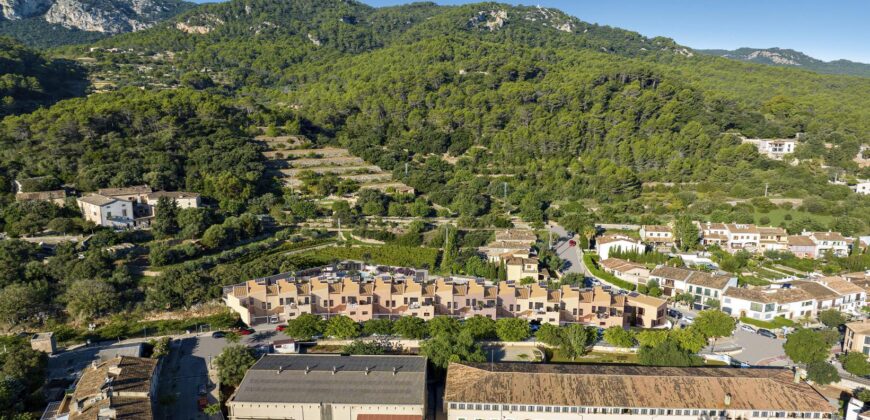 NUEVAS CASAS ADOSADAS EN ESPORLES, EN LA SERRA DE TRAMUNTANA, CONSTRUIDAS POR TAYLOR WIMPEY A PARTIR DE 795 000 €.