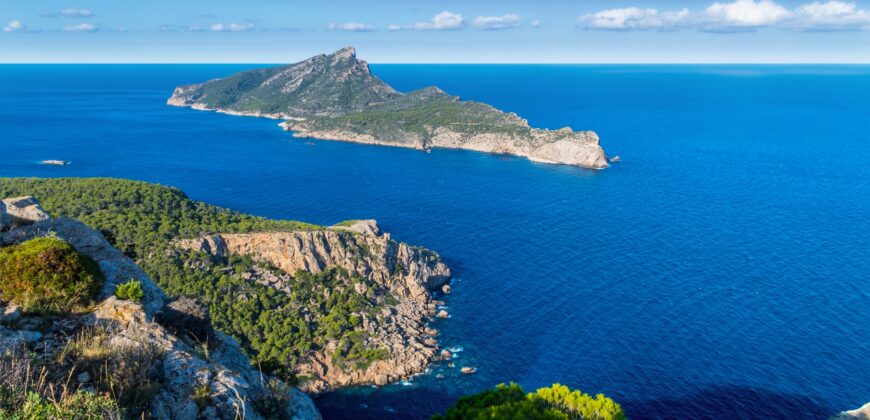 OUTSTANDING NEW DEVELOPMENT BUILT BY TAYLOR WIMPEY IN SANT ELM FROM 790.000€