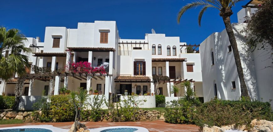 FANTÁSTICO APARTAMENTO DÚPLEX EN EXCLUSIVO COMPLEJO, EN VENTA