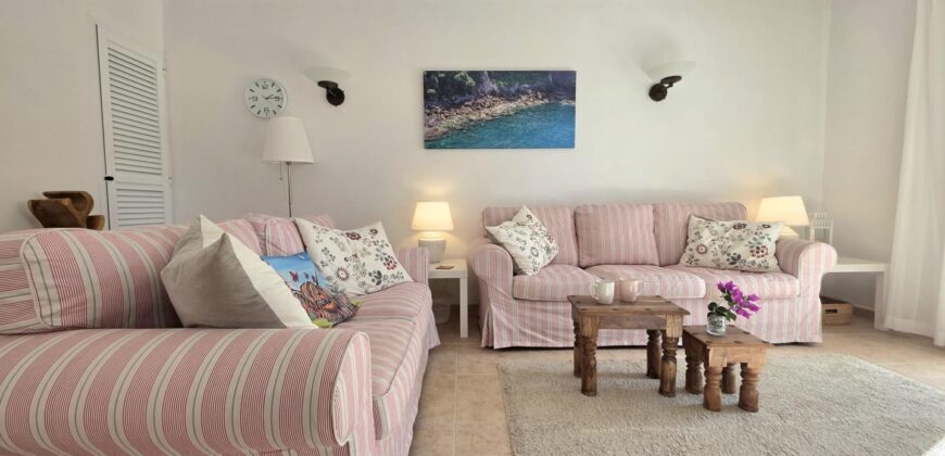 WUNDERSCHÖNE VILLA IM IBIZA STIL 2.MEERESLINIE 649.500€