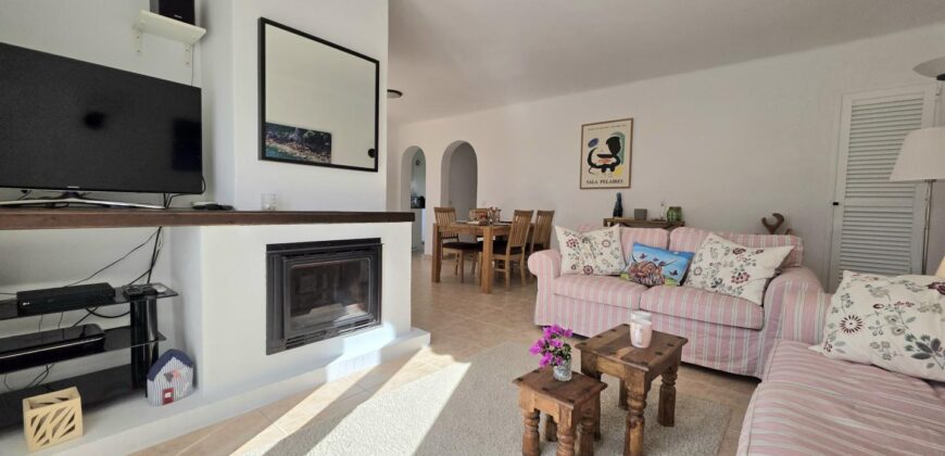 STUNNING IBICENCAN VILLA 2ND LINE TO THE SEA 699.500€