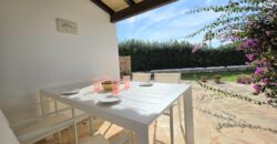 ENCANTADORA VILLA CON ESTILO IBICENCO EN SEGUNDA LÍNEA DE MAR 649.500 €