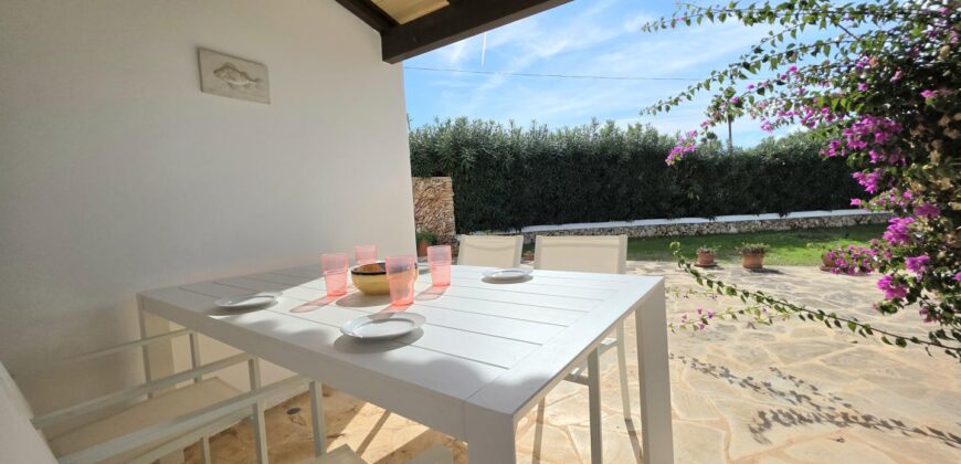 STUNNING IBICENCAN VILLA 2ND LINE TO THE SEA 699.500€