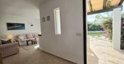 ENCANTADORA VILLA CON ESTILO IBICENCO EN SEGUNDA LÍNEA DE MAR 649.500 €