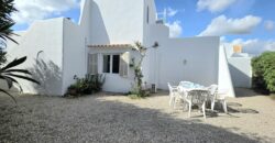 ENCANTADORA VILLA CON ESTILO IBICENCO EN SEGUNDA LÍNEA DE MAR 649.500 €