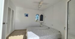 ENCANTADORA VILLA CON ESTILO IBICENCO EN SEGUNDA LÍNEA DE MAR 649.500 €