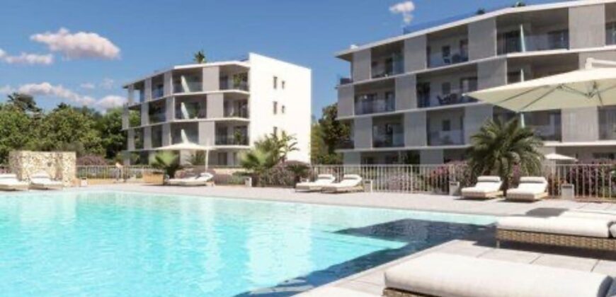 BRAND NEW MODERN GROUND FLOOR APARTMENT “LA MAR” 790.000€