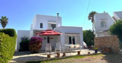 STUNNING IBICENCAN VILLA 2ND LINE TO THE SEA 699.500€