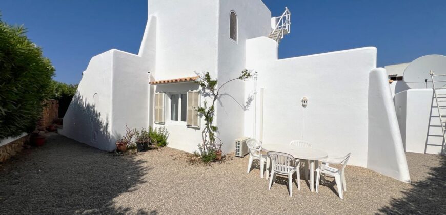 STUNNING IBICENCAN VILLA 2ND LINE TO THE SEA 699.500€