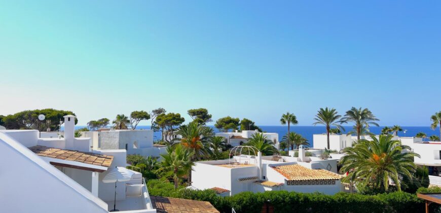STUNNING IBICENCAN VILLA 2ND LINE TO THE SEA 699.500€