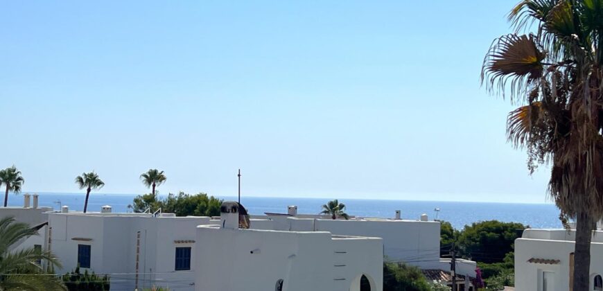 STUNNING IBICENCAN VILLA 2ND LINE TO THE SEA 699.500€
