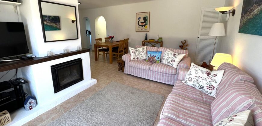 STUNNING IBICENCAN VILLA 2ND LINE TO THE SEA 699.500€